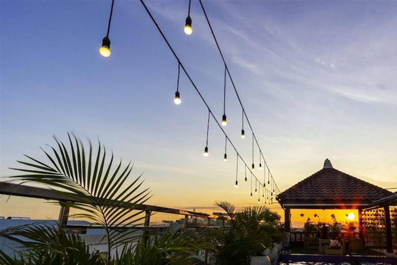 Hotel Fortunagrande Malioboro Джок'якарта Екстер'єр фото
